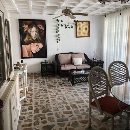 アカプルコDepartamento Sobre Costera, 1Min La Quebrada, 3M Playas Y Yatesアパートメント エクステリア 写真